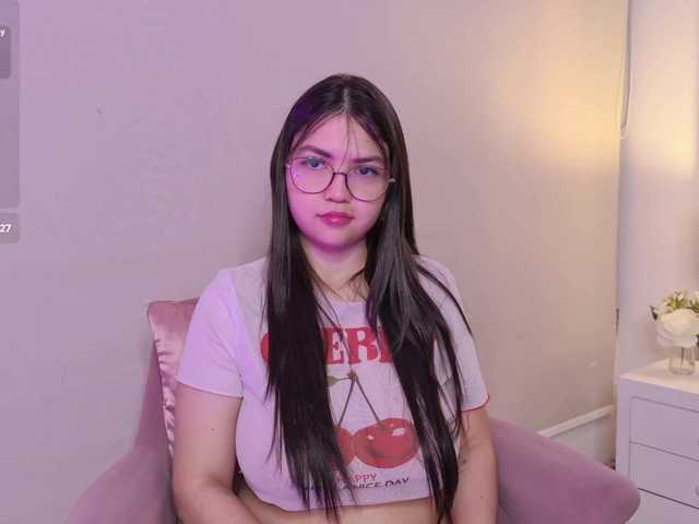 VioletGrey live cam on BongaCams