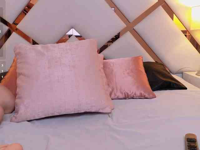 VioletGrey webcam
