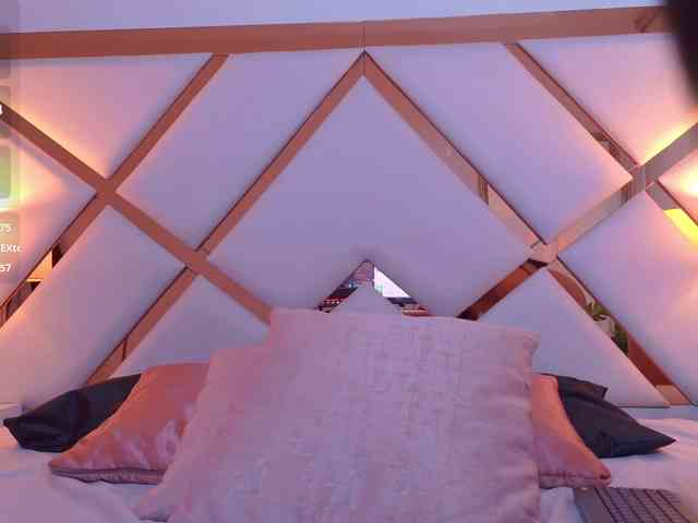 VioletGrey webcam