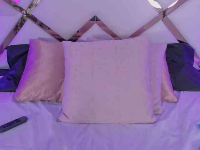 VioletGrey webcam