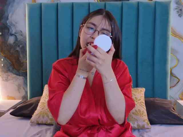 VioletGrey Live Webcam on BongaCams
