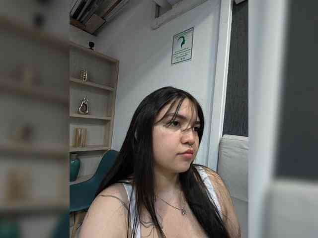 VioletGrey Live Webcam on BongaCams