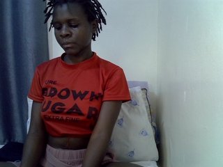 Queenbeea's Live Webcam