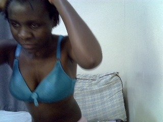 Queenbeea's Live Webcam