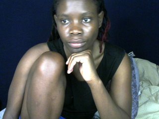 Queenbeea's Live Webcam