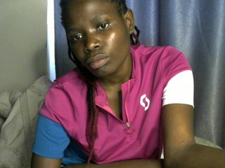 Queenbeea's Live Webcam