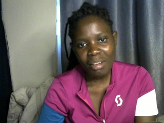 Queenbeea's Live Webcam