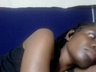 Queenbeea's Live Webcam