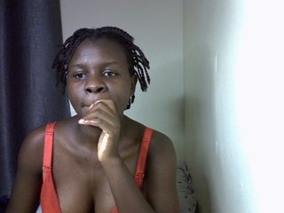 Queenbeea's Live Webcam