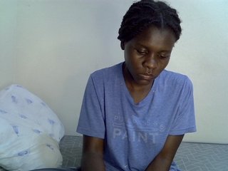 Queenbeea's Live Webcam