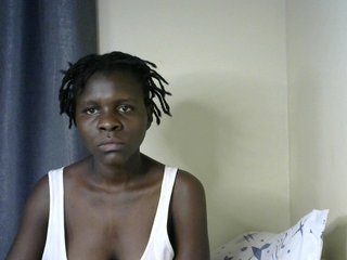 Queenbeea Porn Show