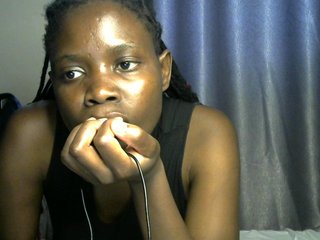 Queenbeea Porn Show