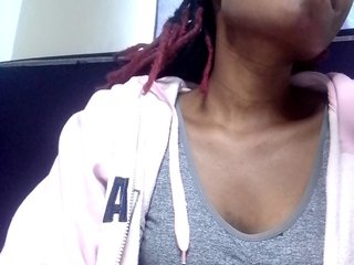 Queenbeea's Live Webcam