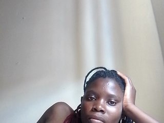 Queenbeea's Live Webcam