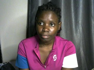 Queenbeea's Live Webcam
