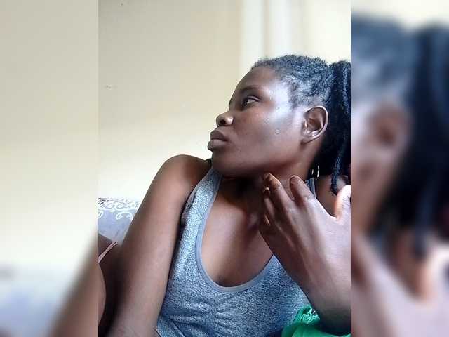 Preview of queenbeea