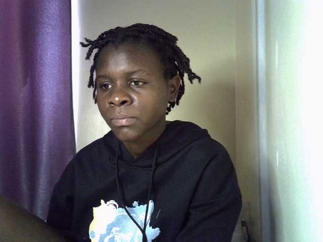 Queenbeea live webcam show