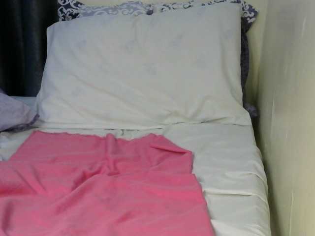 Queenbeea live cam on BongaCams