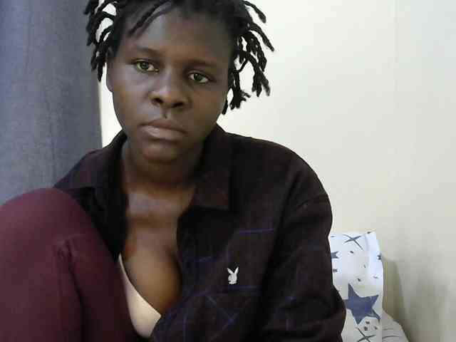 Queenbeea webcam