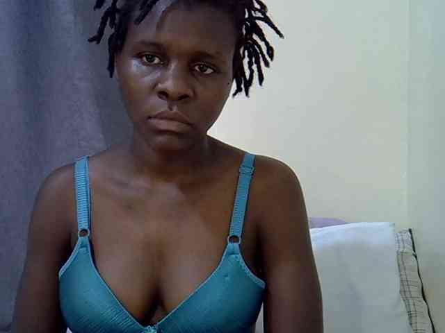 Queenbeea webcam