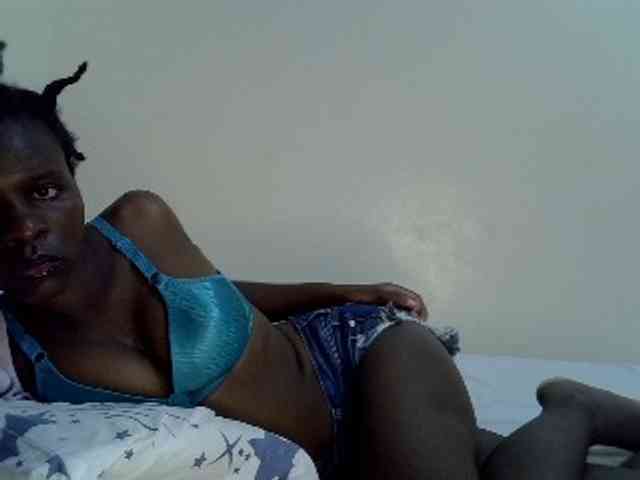 Queenbeea webcam