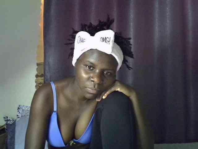 Queenbeea webcam