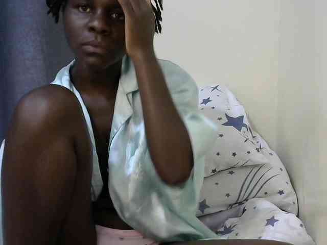 Queenbeea webcam