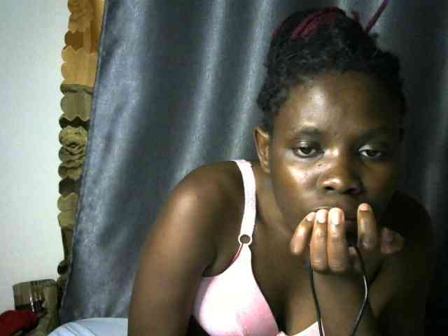 Queenbeea webcam