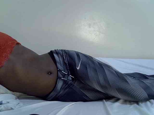 Queenbeea webcam