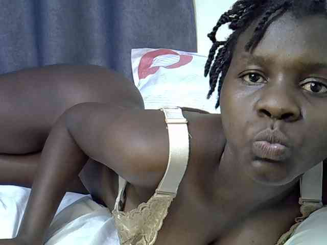 Queenbeea webcam