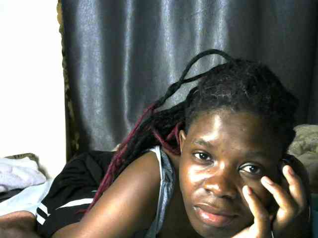 Queenbeea webcam