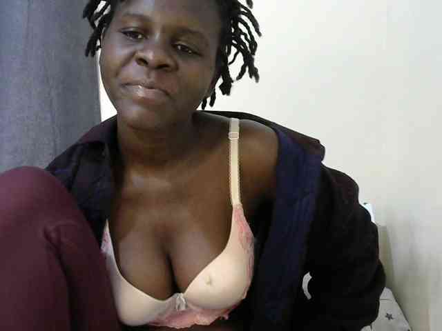 Queenbeea webcam