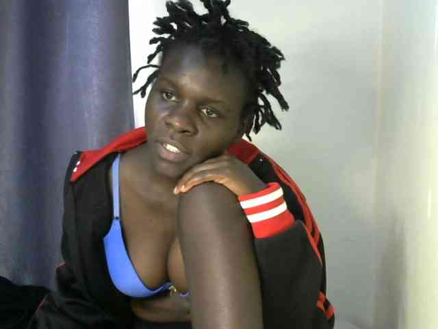Queenbeea webcam
