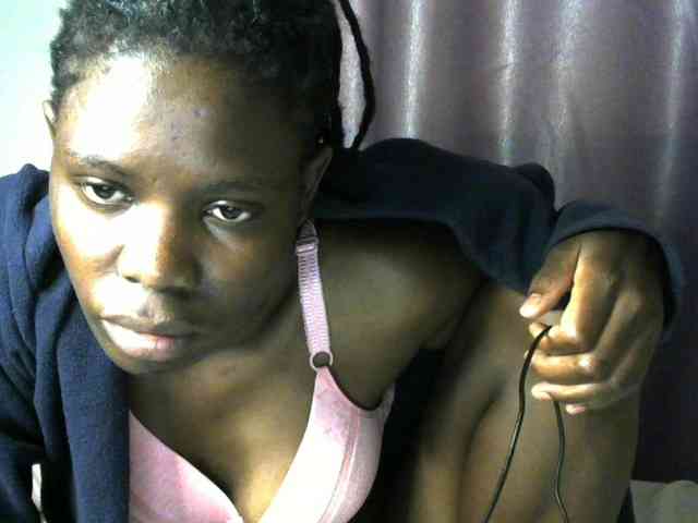 Queenbeea webcam