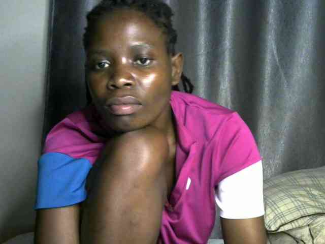 Queenbeea webcam