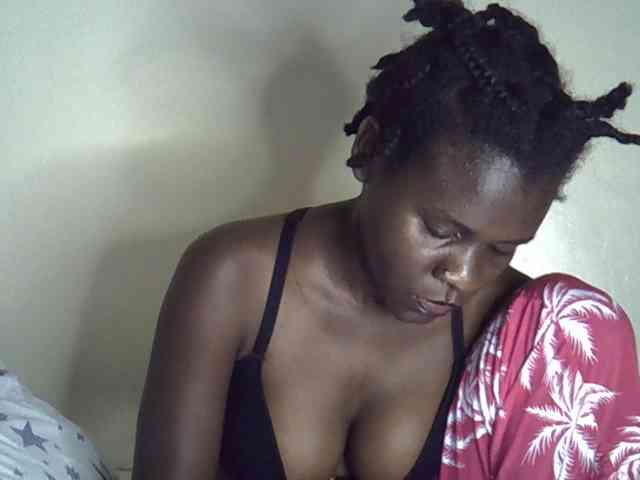Queenbeea webcam