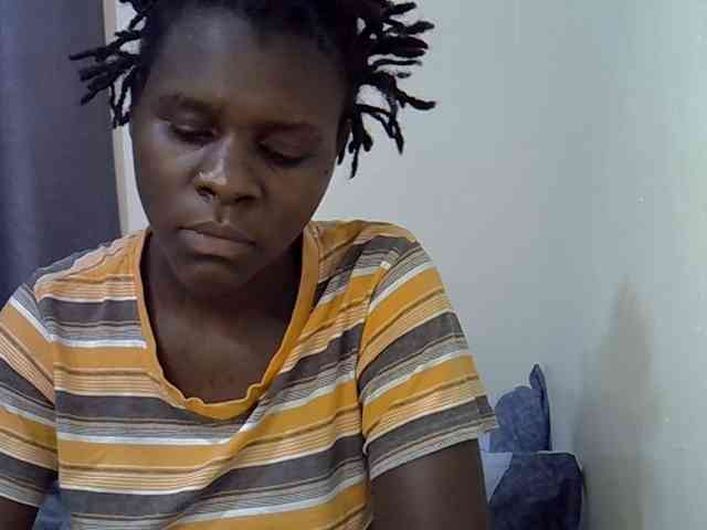 Queenbeea webcam