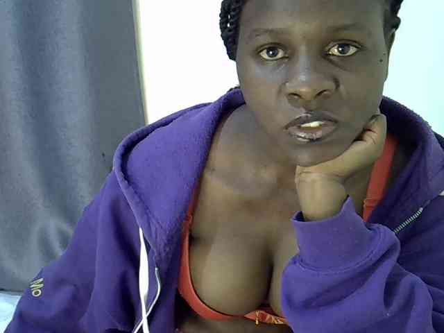 Queenbeea webcam