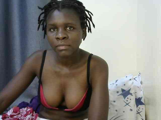 Queenbeea webcam