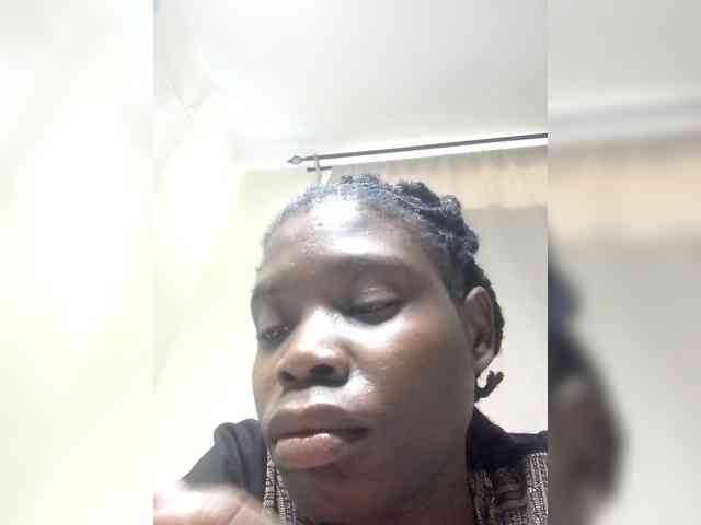 Queenbeea webcam