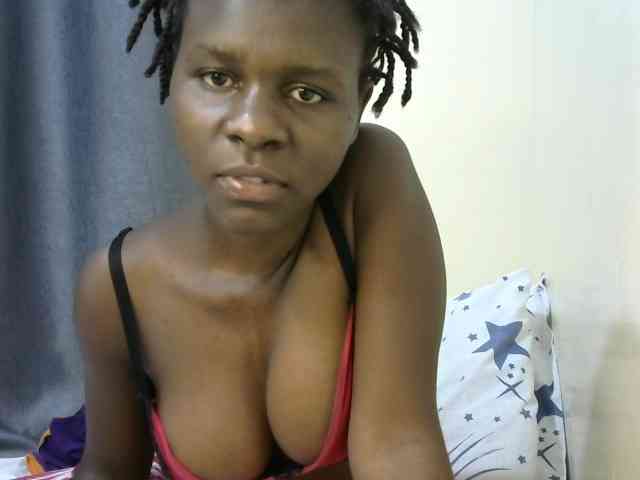 Queenbeea webcam