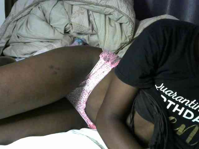 Queenbeea webcam