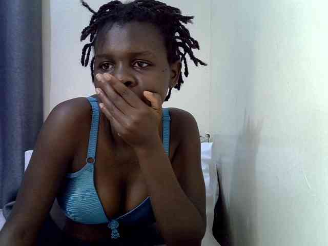 Queenbeea webcam