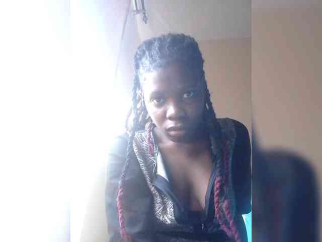 Queenbeea webcam