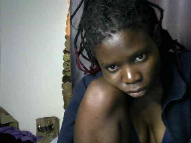 Queenbeea webcam