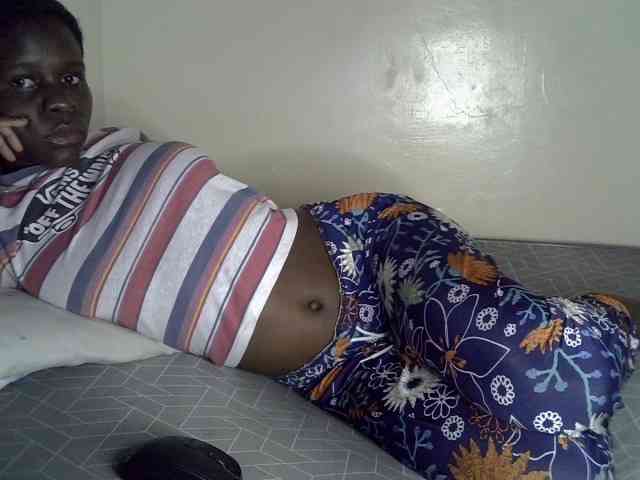 Queenbeea webcam