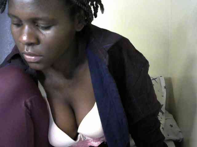 Queenbeea webcam