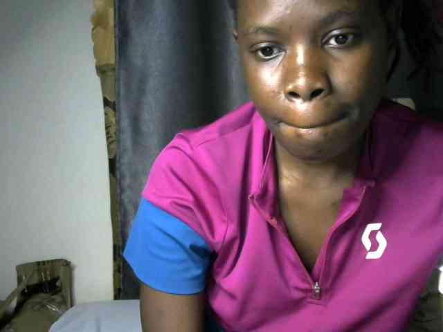 Queenbeea webcam