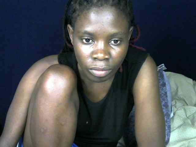 Queenbeea webcam