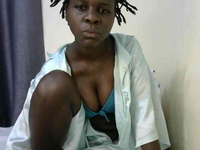 Queenbeea webcam